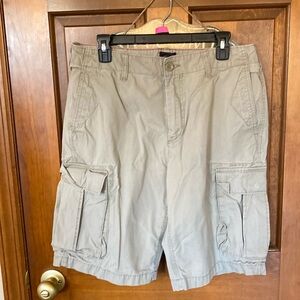 Men’s cargo shorts